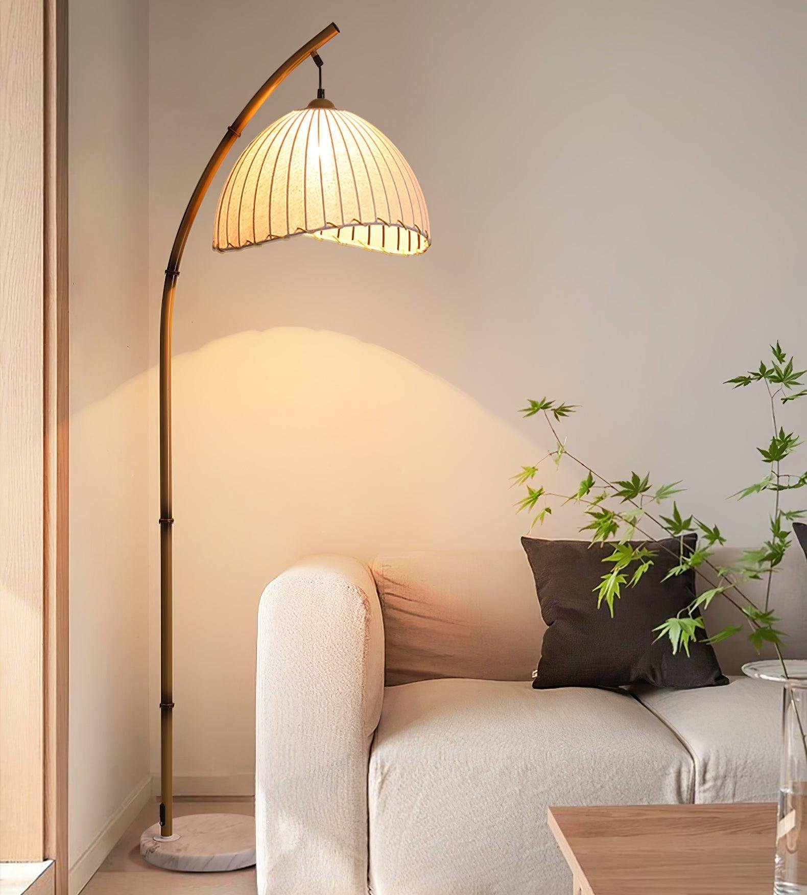 sanna-floor-lamp-33324732