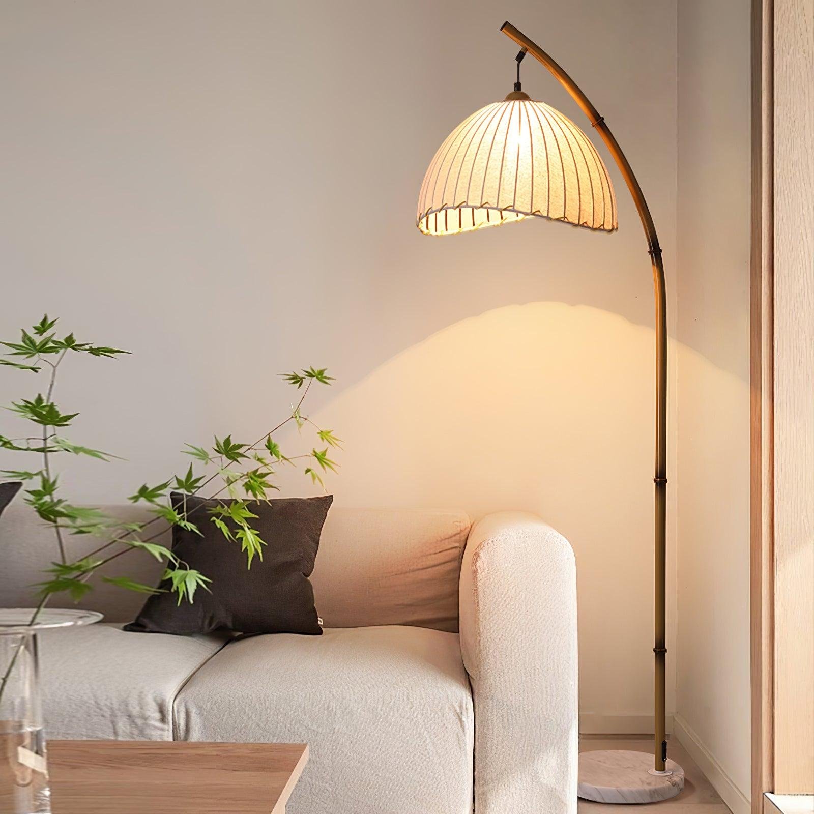 sanna-floor-lamp-33324732