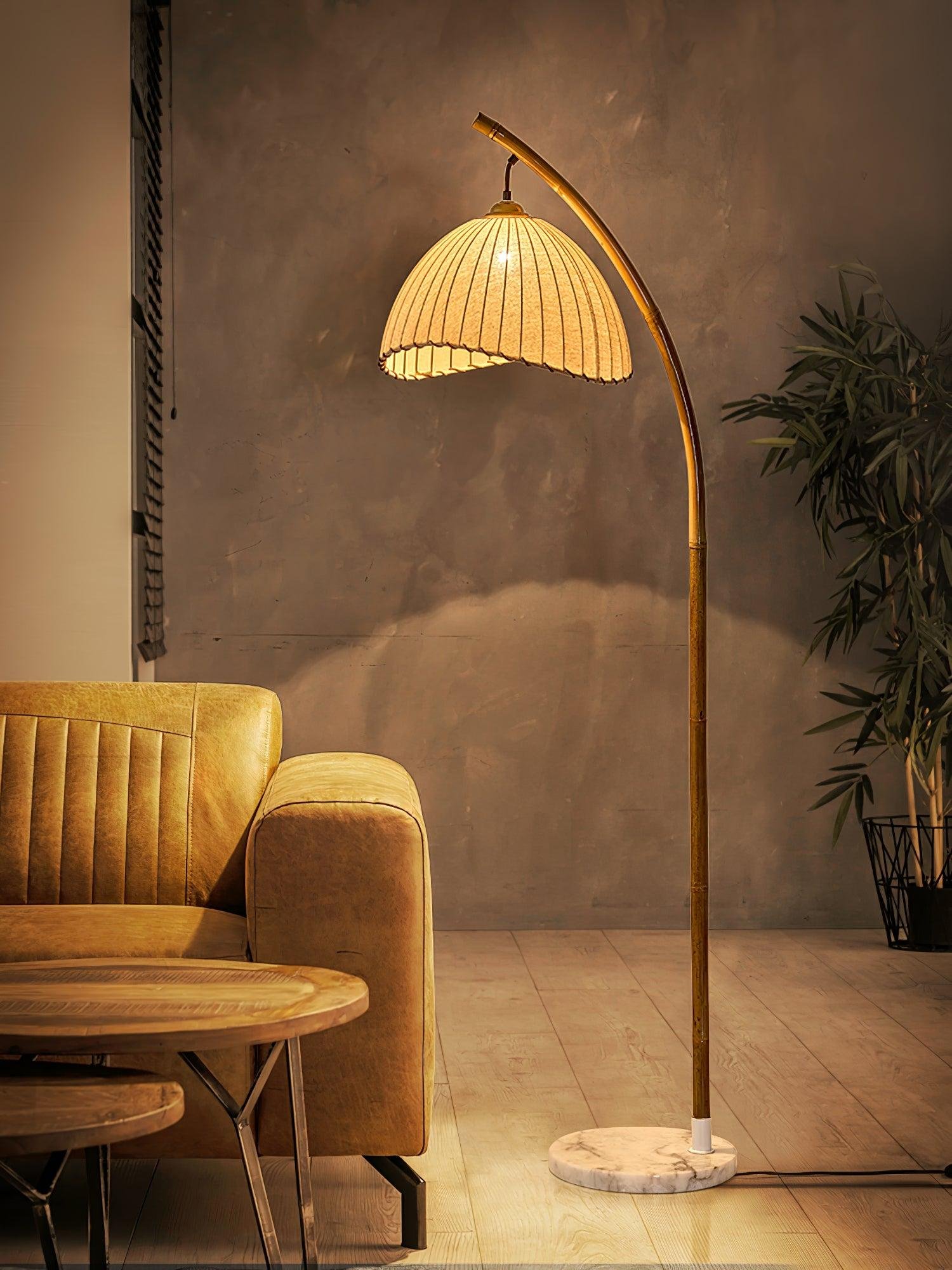 sanna-floor-lamp-33324732