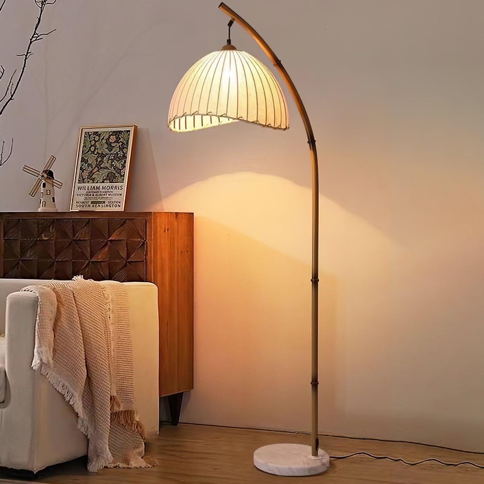 sanna-floor-lamp-33324732