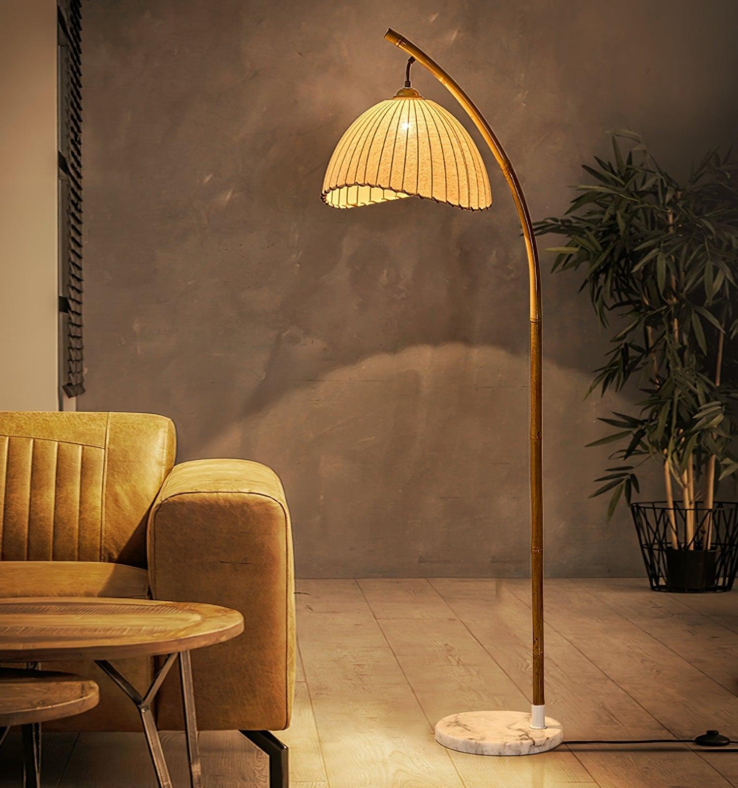 sanna-floor-lamp-33324732