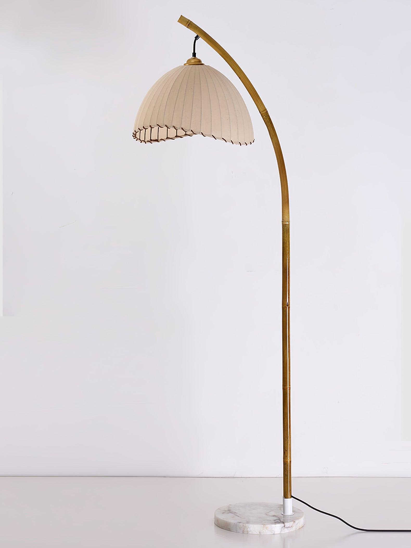 sanna-floor-lamp-33324732