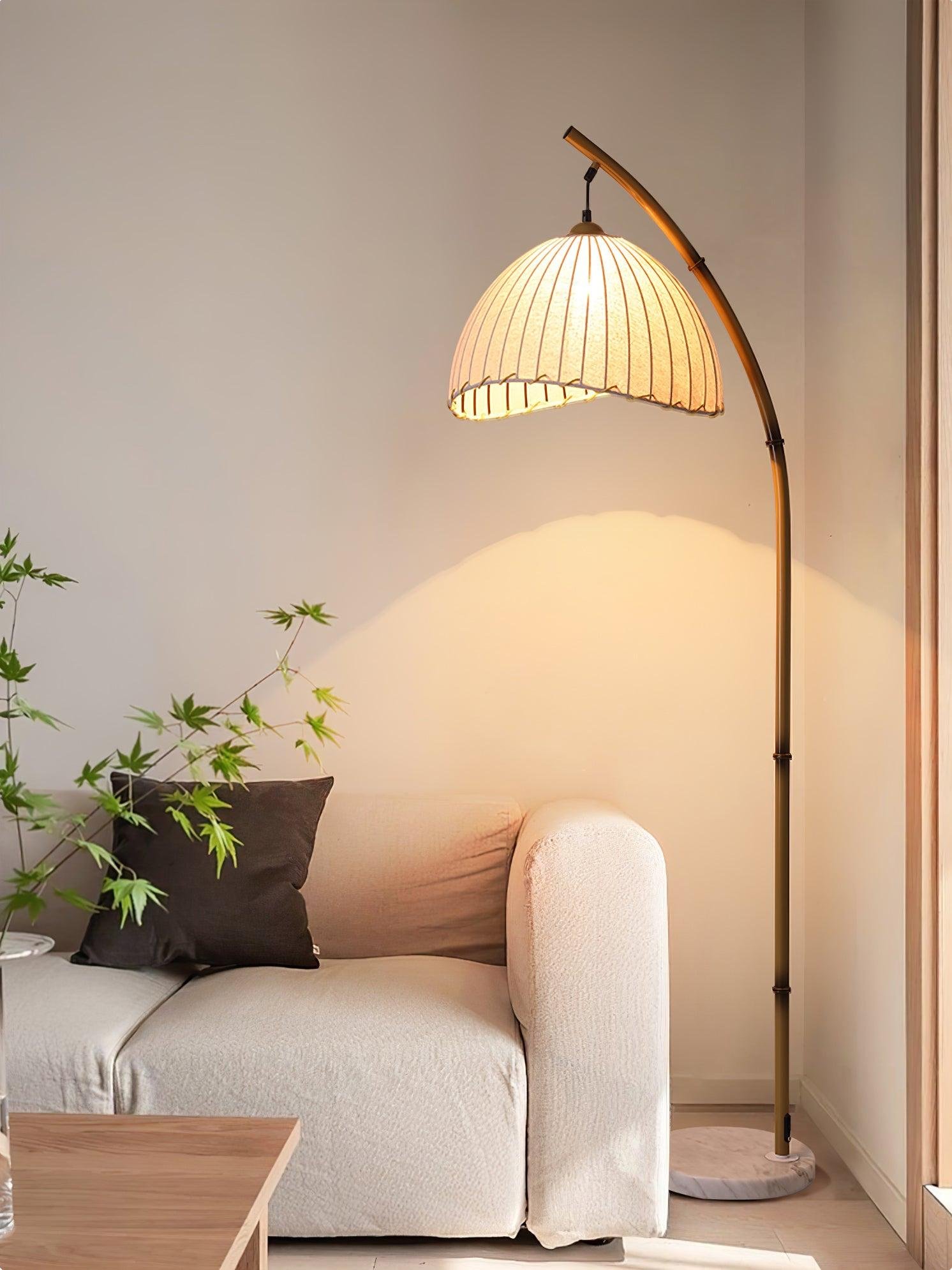 sanna-floor-lamp-33324732