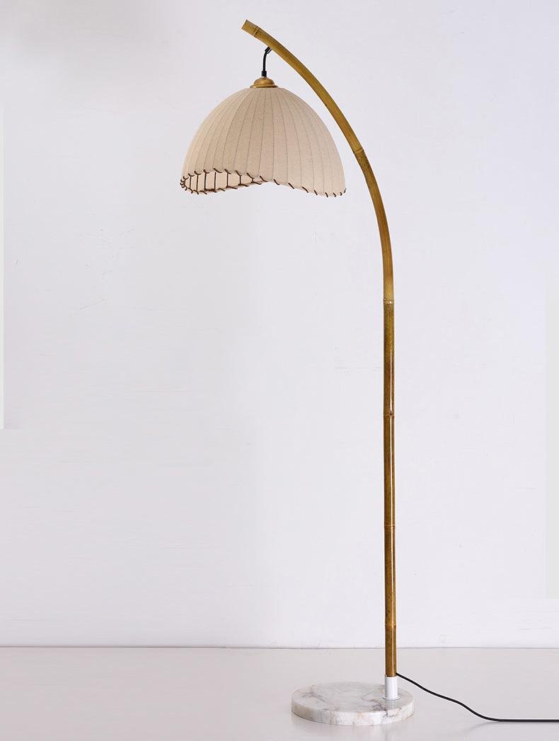 sanna-floor-lamp-33324732