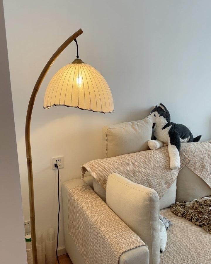 sanna-floor-lamp-33324732