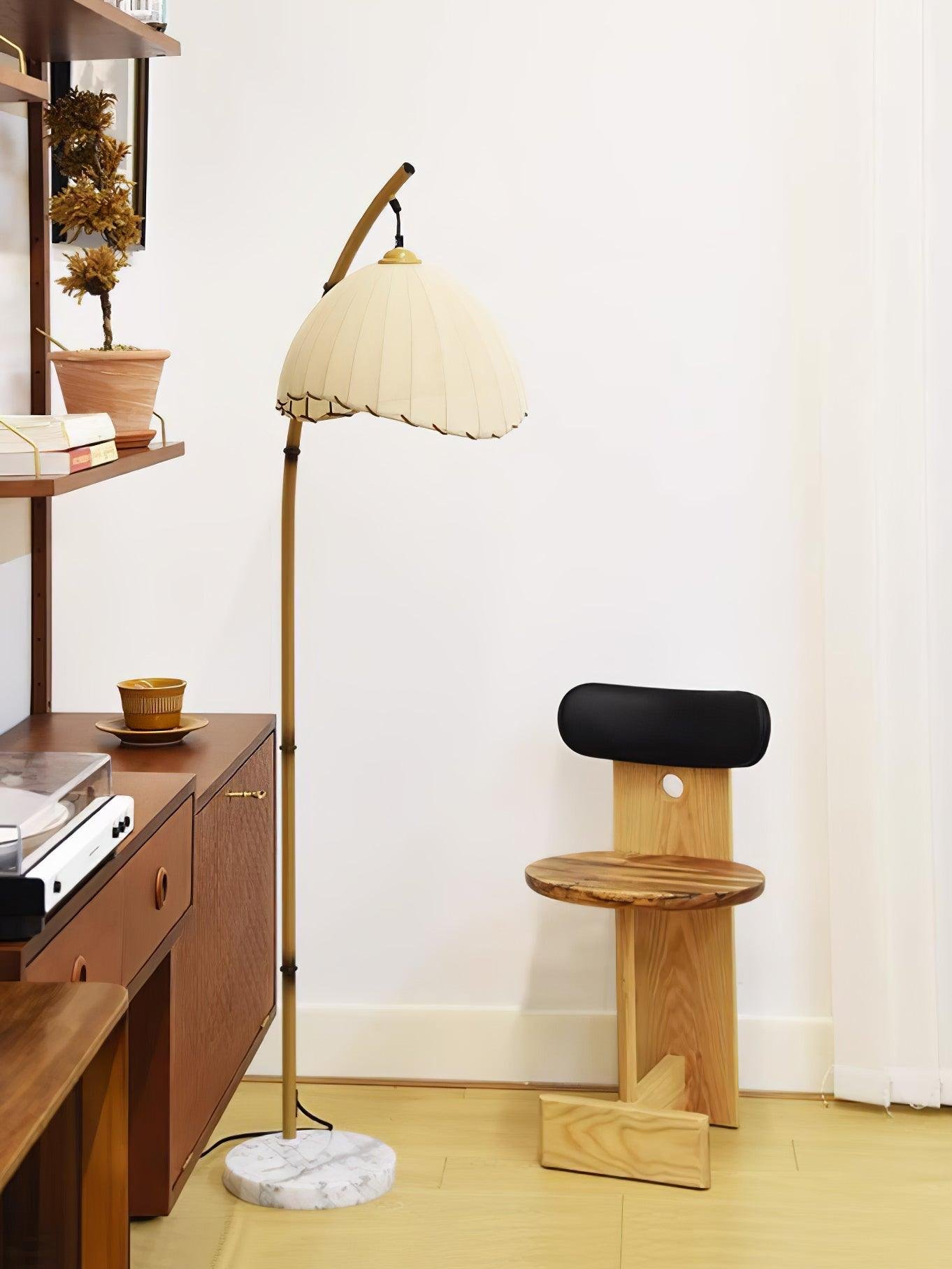 sanna-floor-lamp-33324732