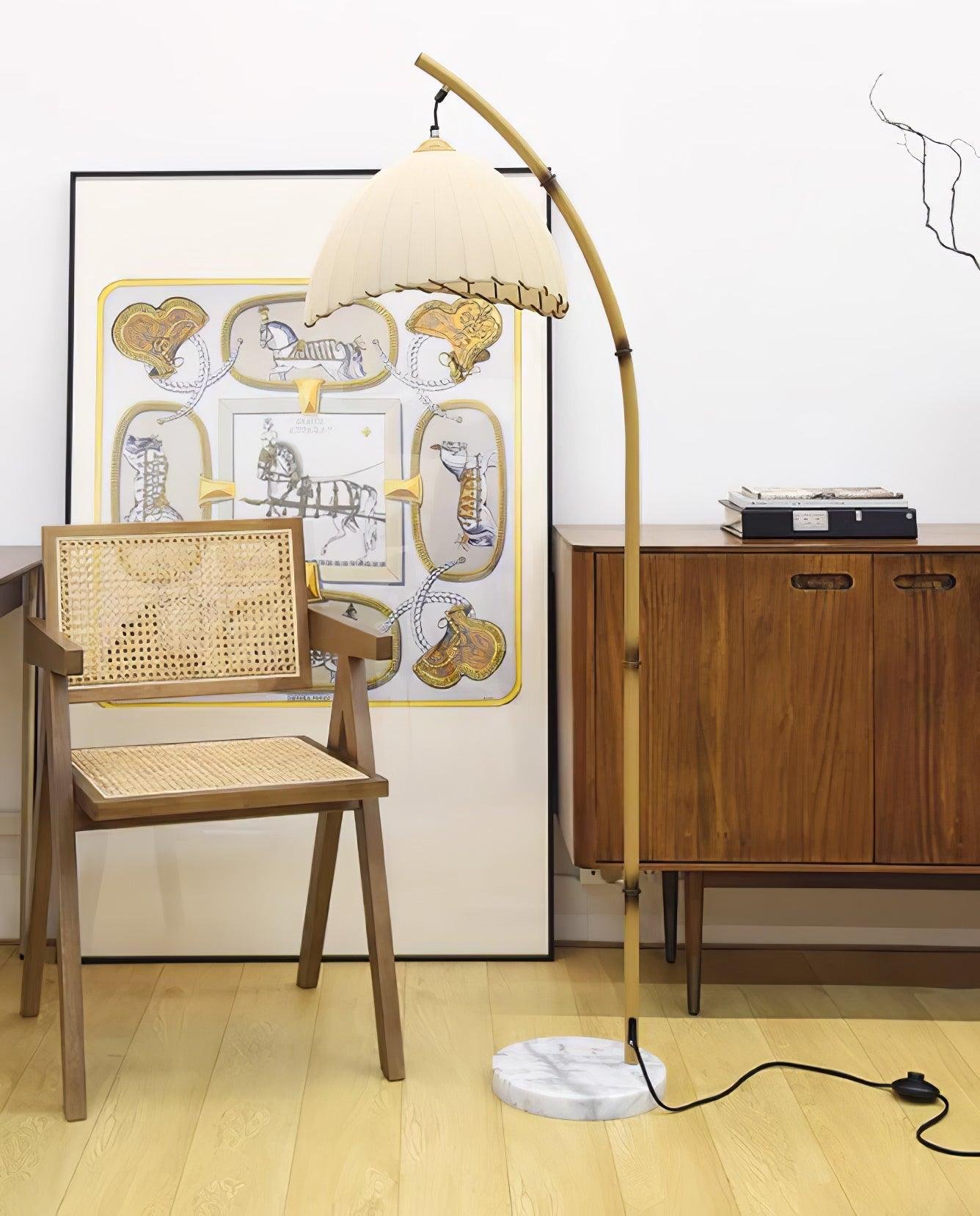 sanna-floor-lamp-33324732