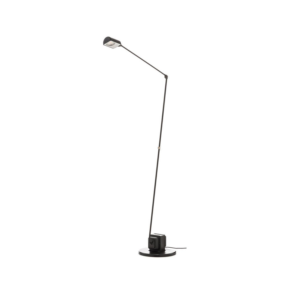 daphine-floor-lamp