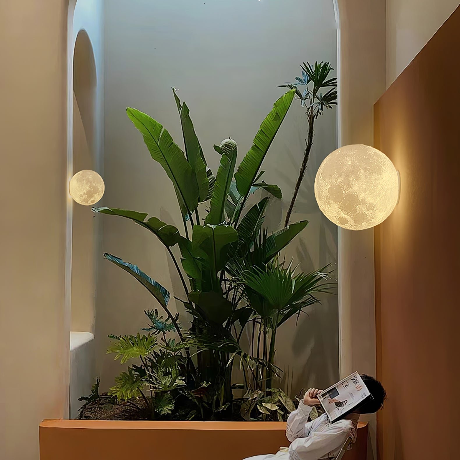 Hemisphere Moon Wall Lamp