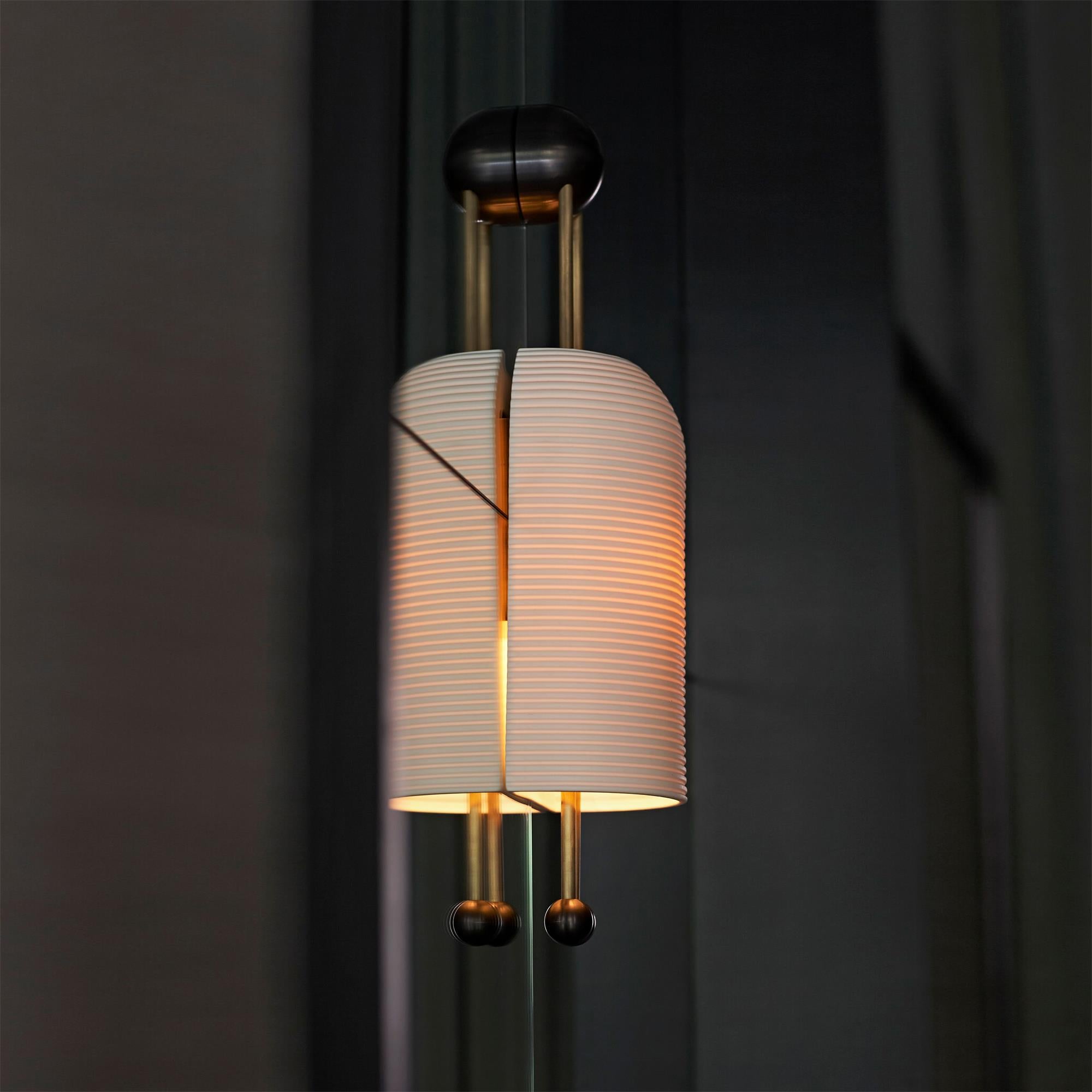 lantern-glass-sconce