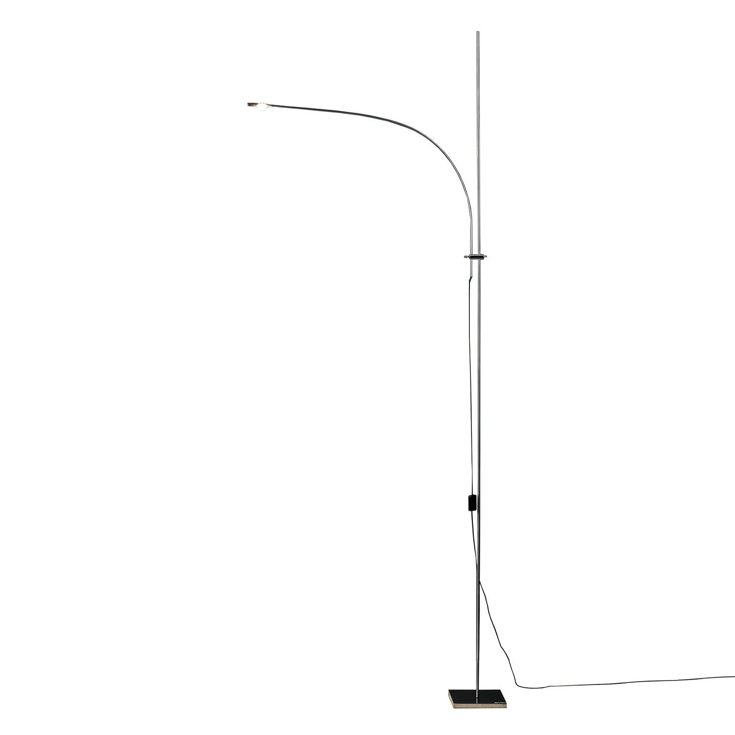 Metal Body Graceful Floor Lamp