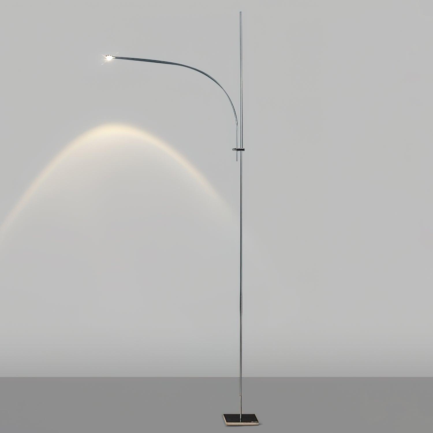 Metal Body Graceful Floor Lamp