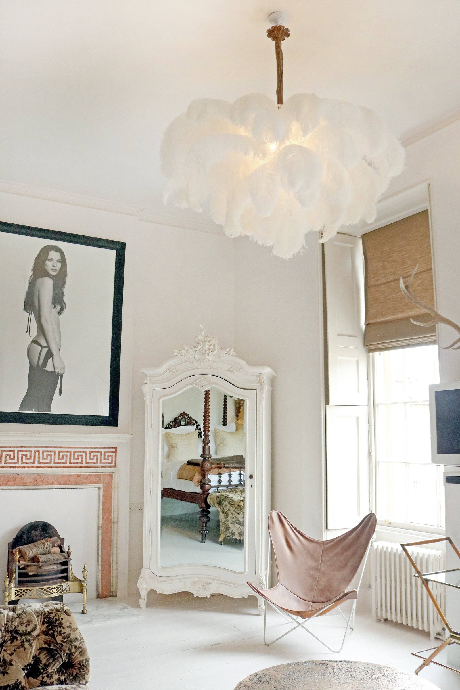 Ostrich Feather Pendant Lamp