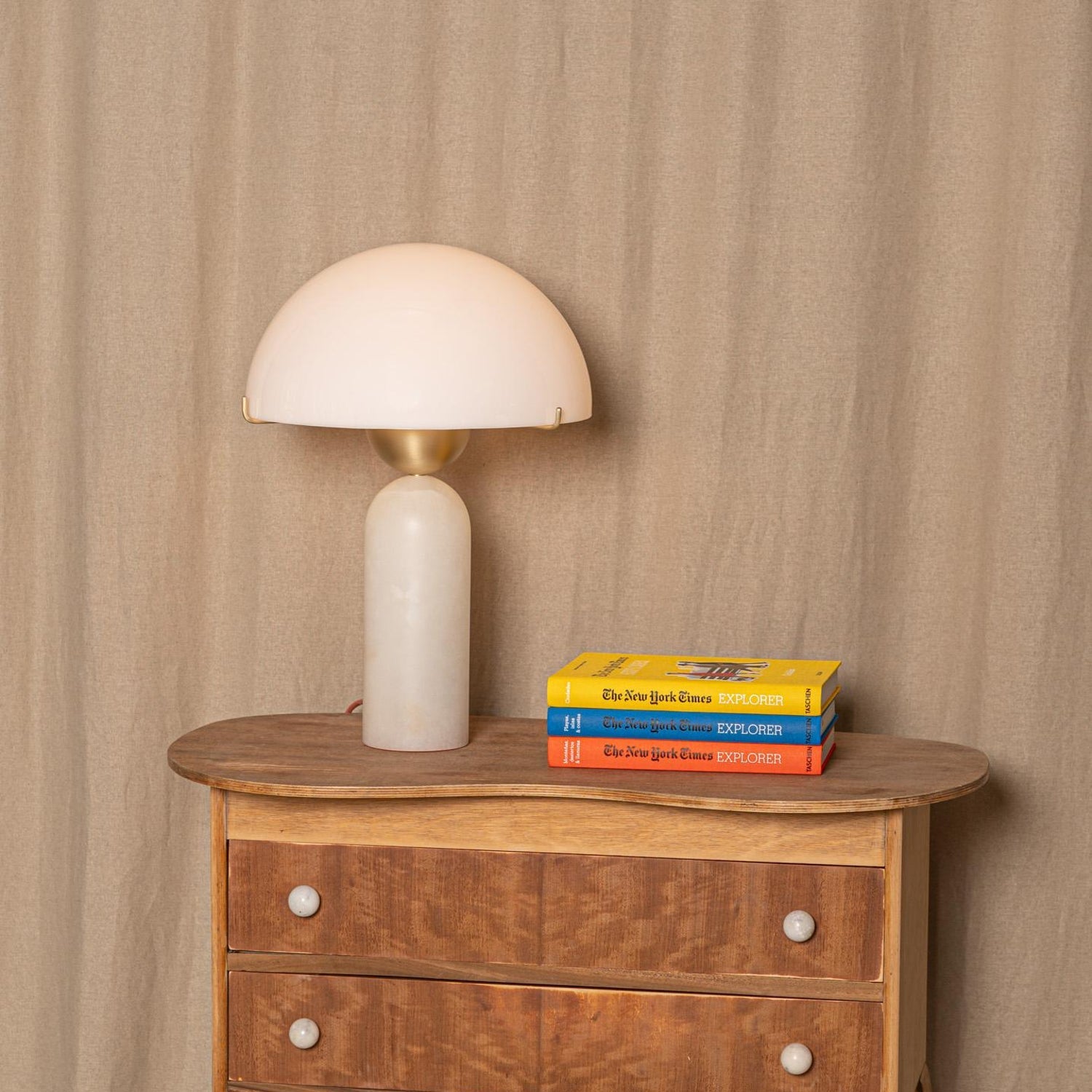peono-table-lamp