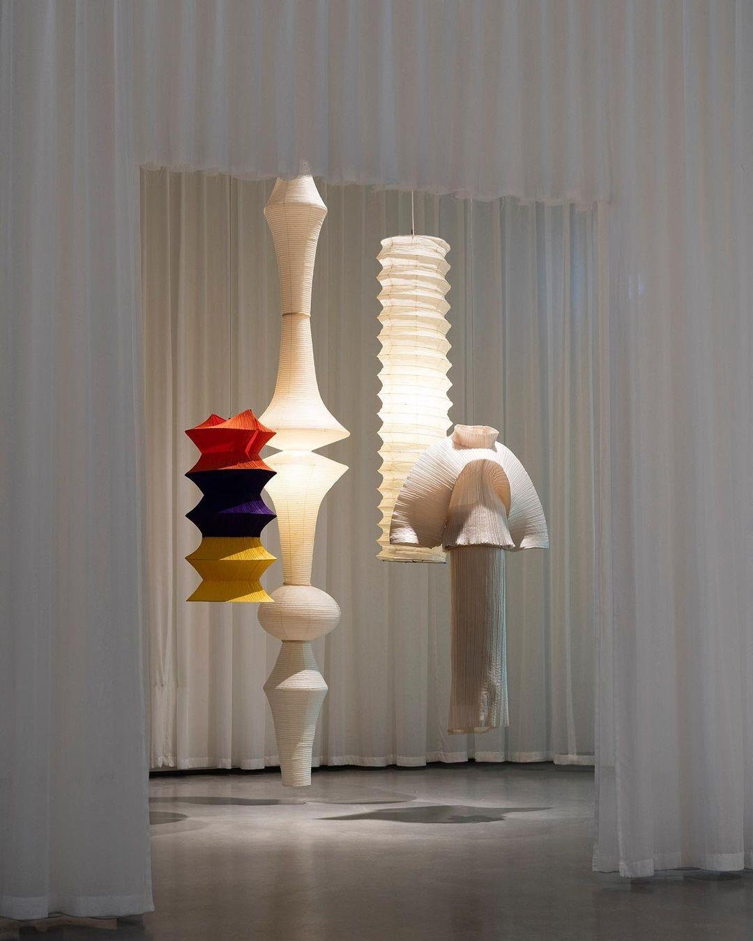 Rice Paper E Pendant Light