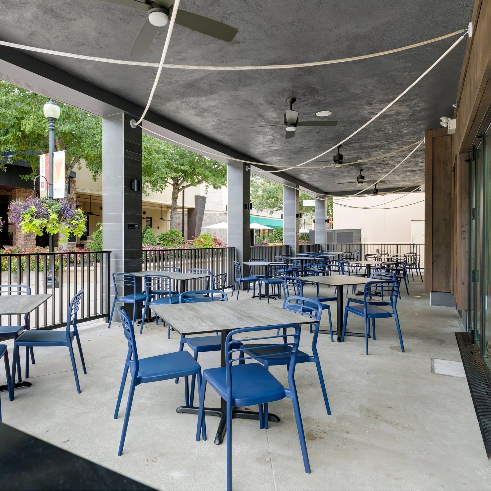 Flexible Curve Line Pendant Lamp