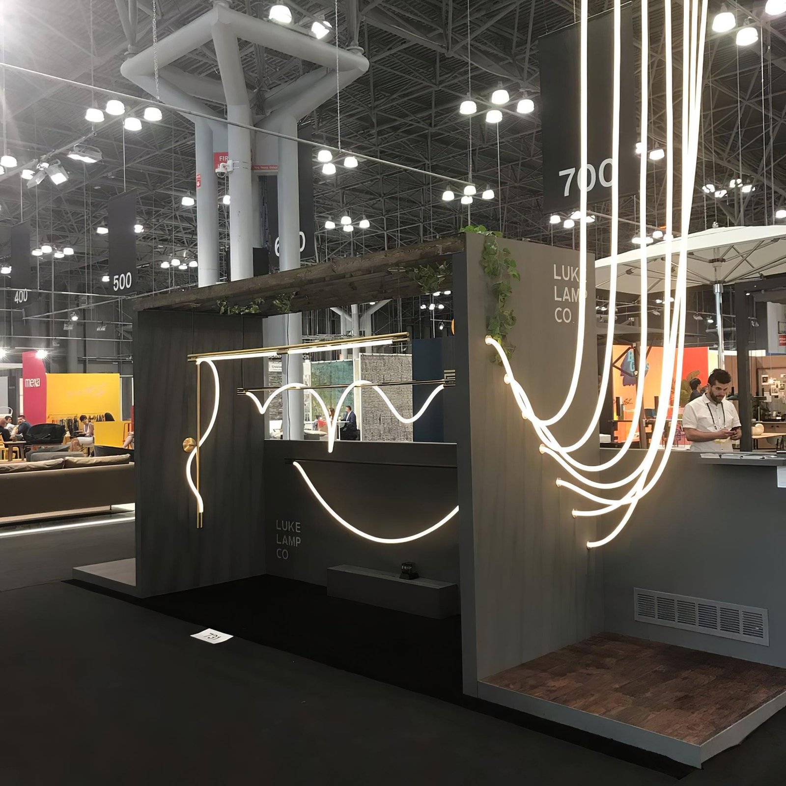 Flexible Curve Line Pendant Lamp