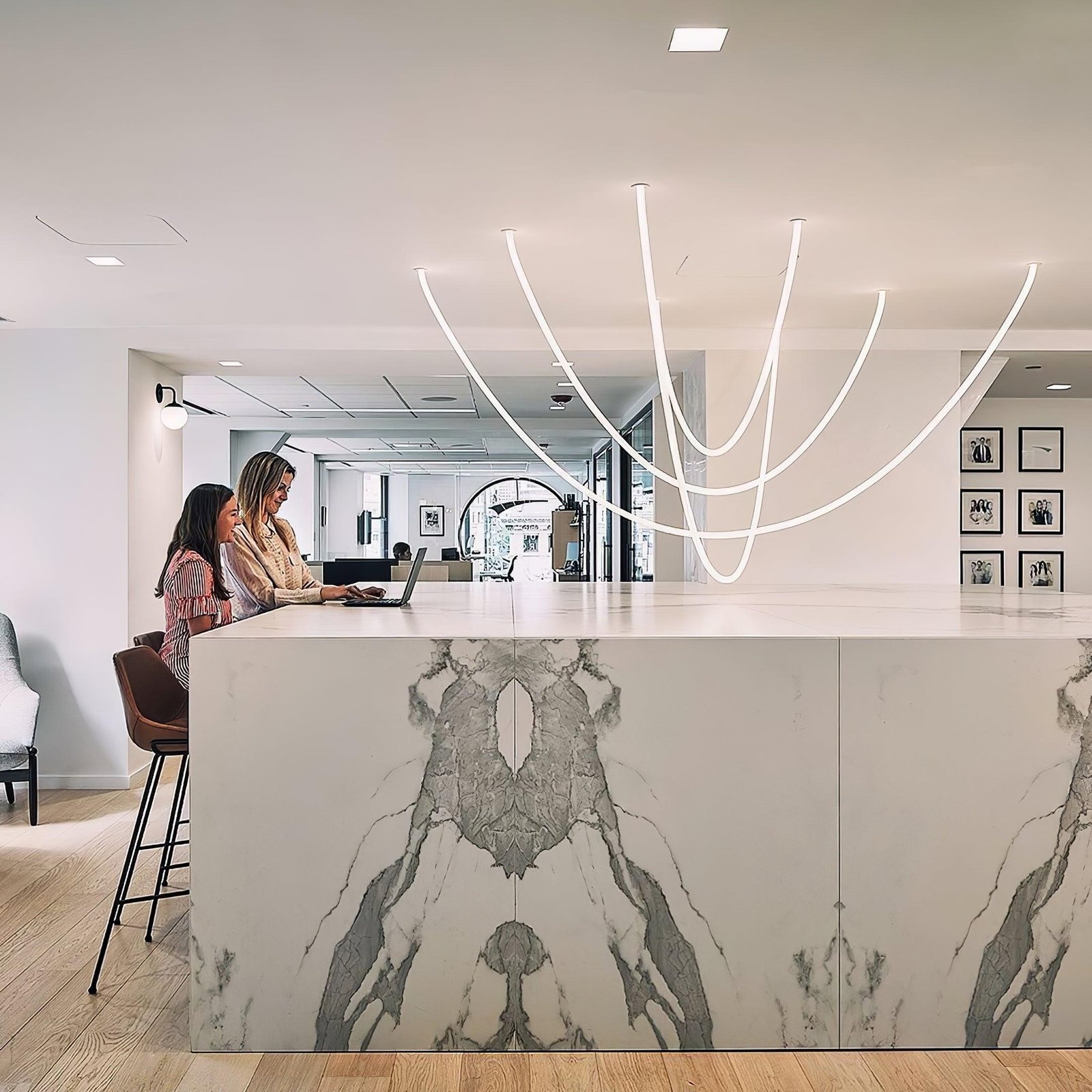 Flexible Curve Line Pendant Lamp