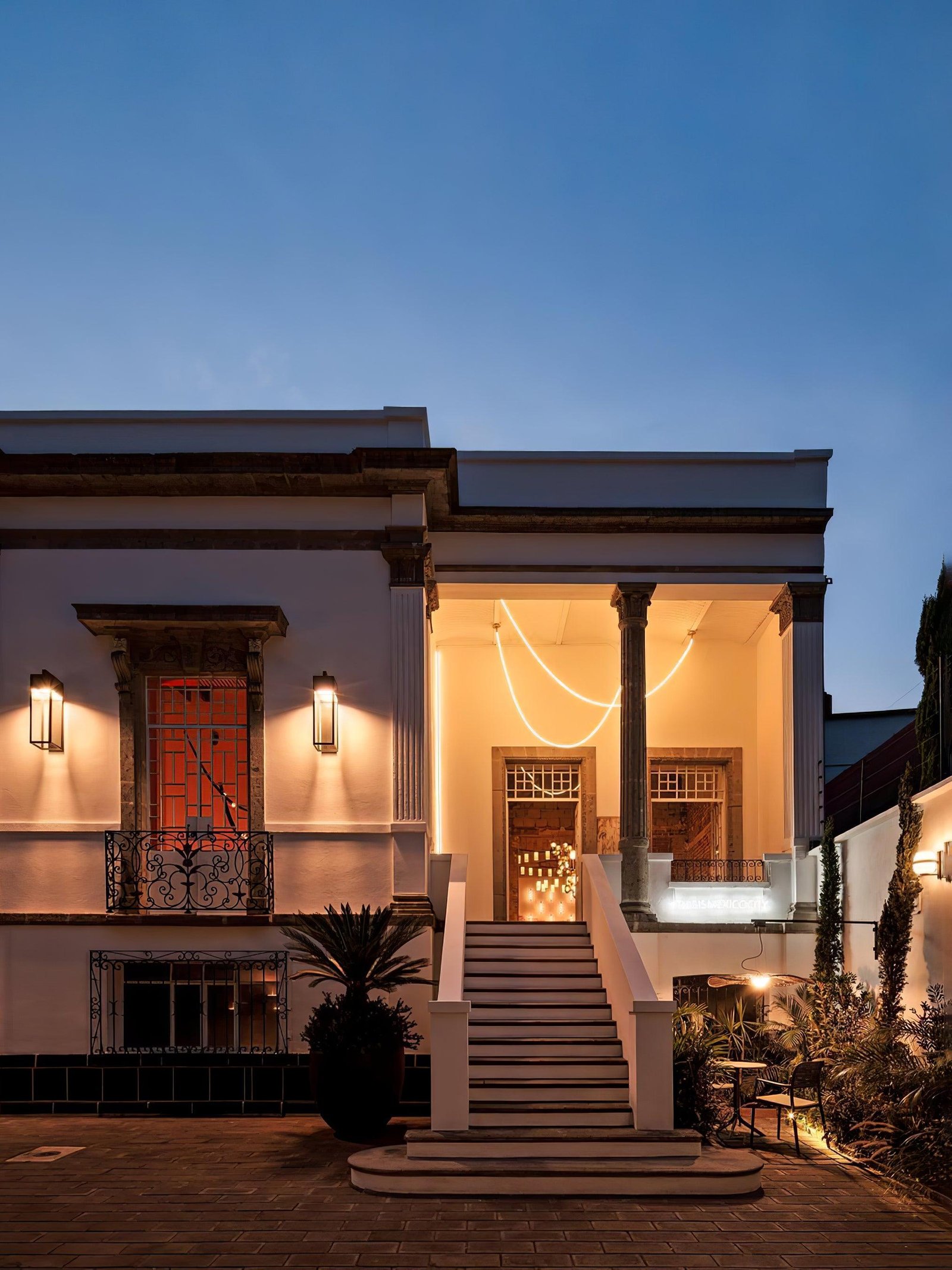 Flexible Curve Line Pendant Lamp