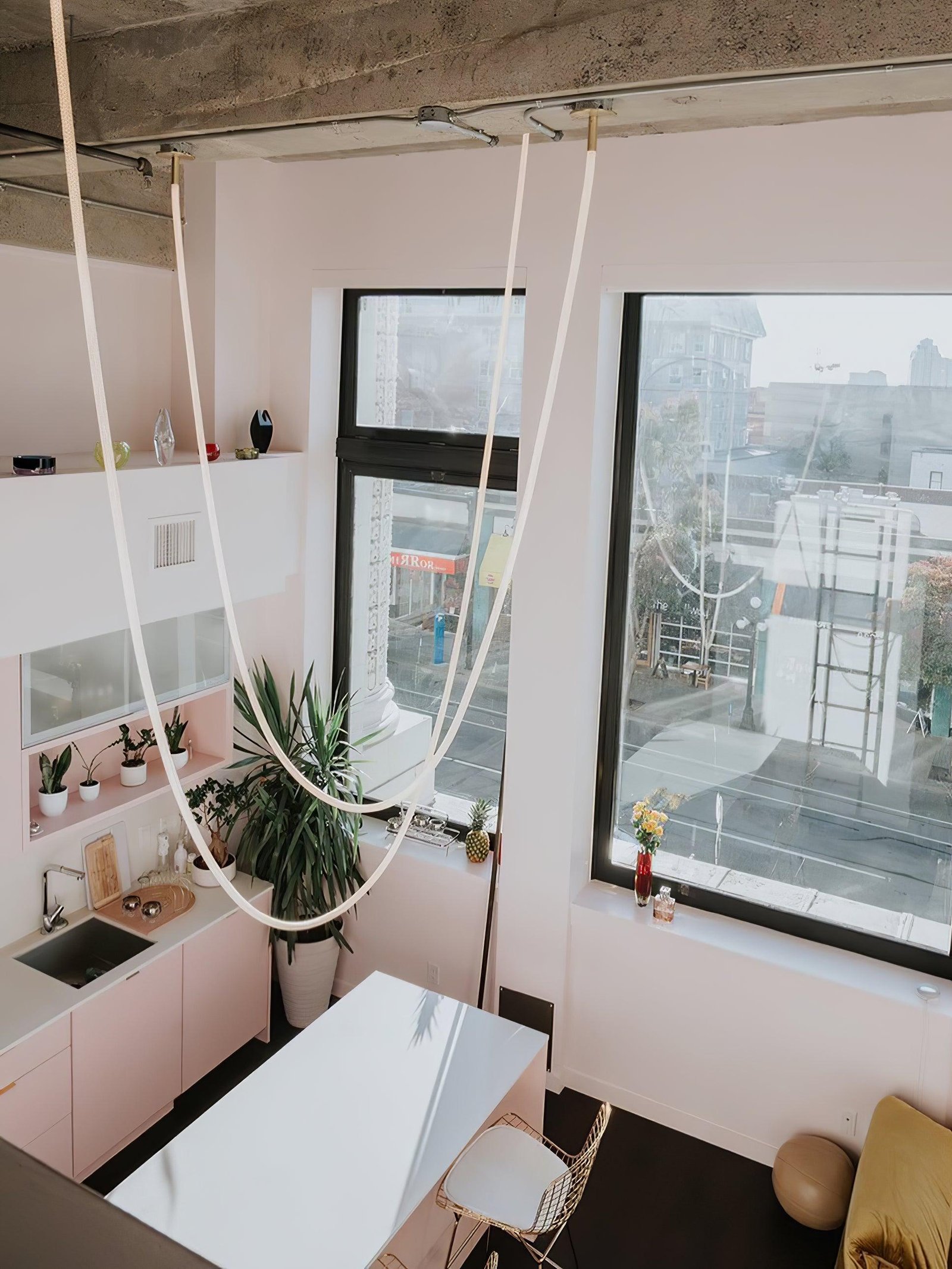 Flexible Curve Line Pendant Lamp