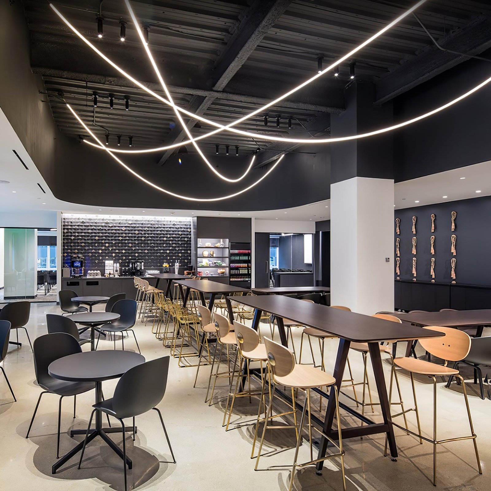 Flexible Curve Line Pendant Lamp